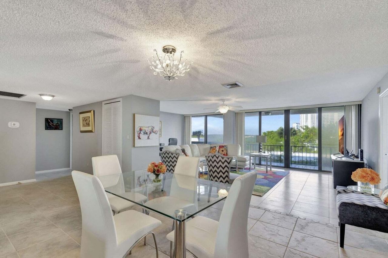 4200 N Ocean Drive, Unit 2-201, Singer Island, FL 33404 Photo