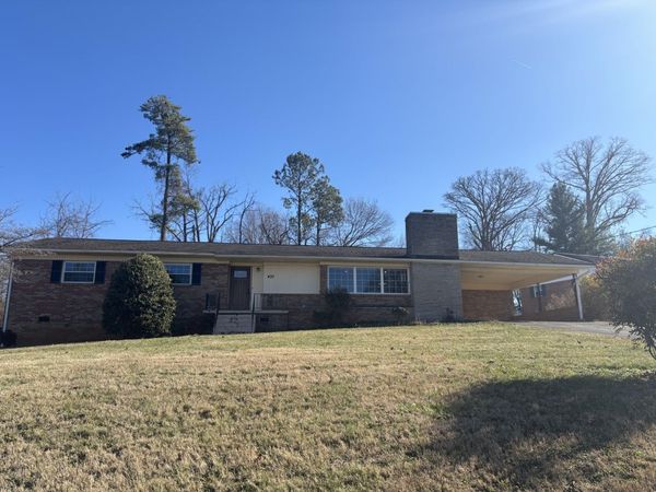437 Hale Avenue, Morristown, TN 37813