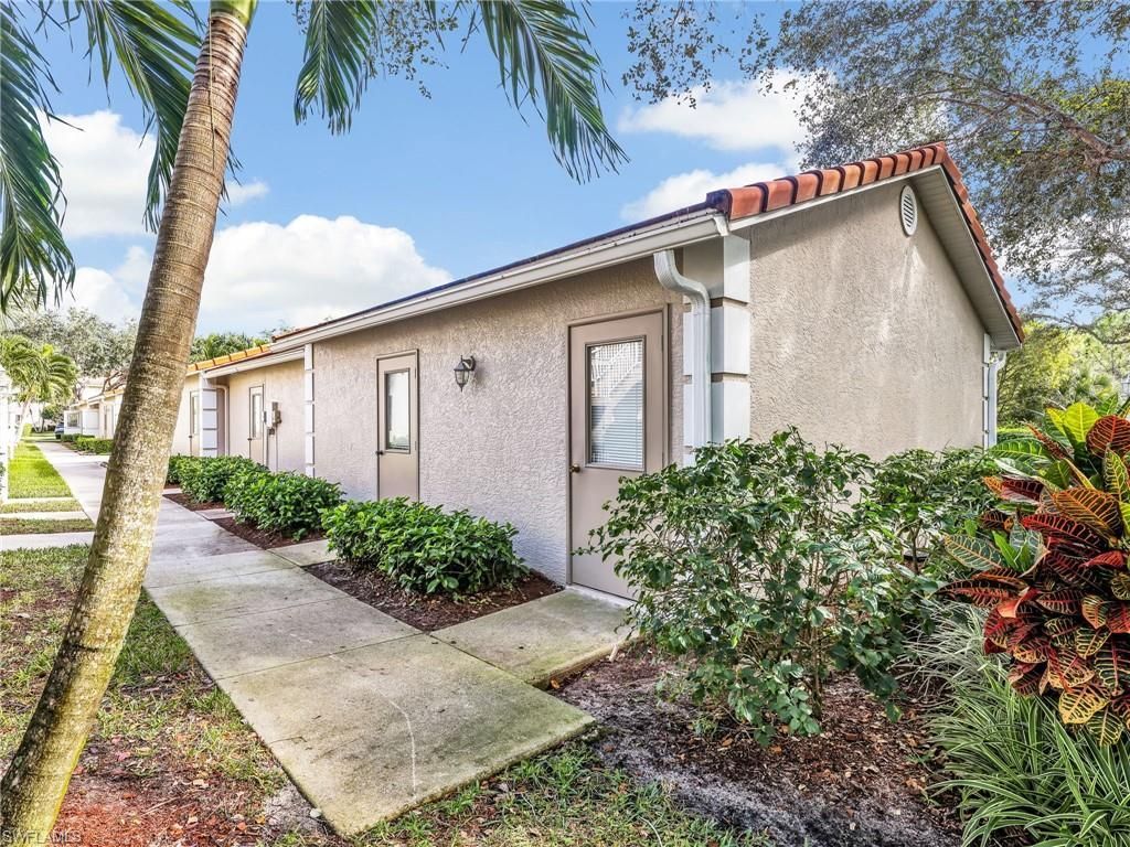 725 Saratoga Cir, Unit A101, Naples, FL 34104 Photo