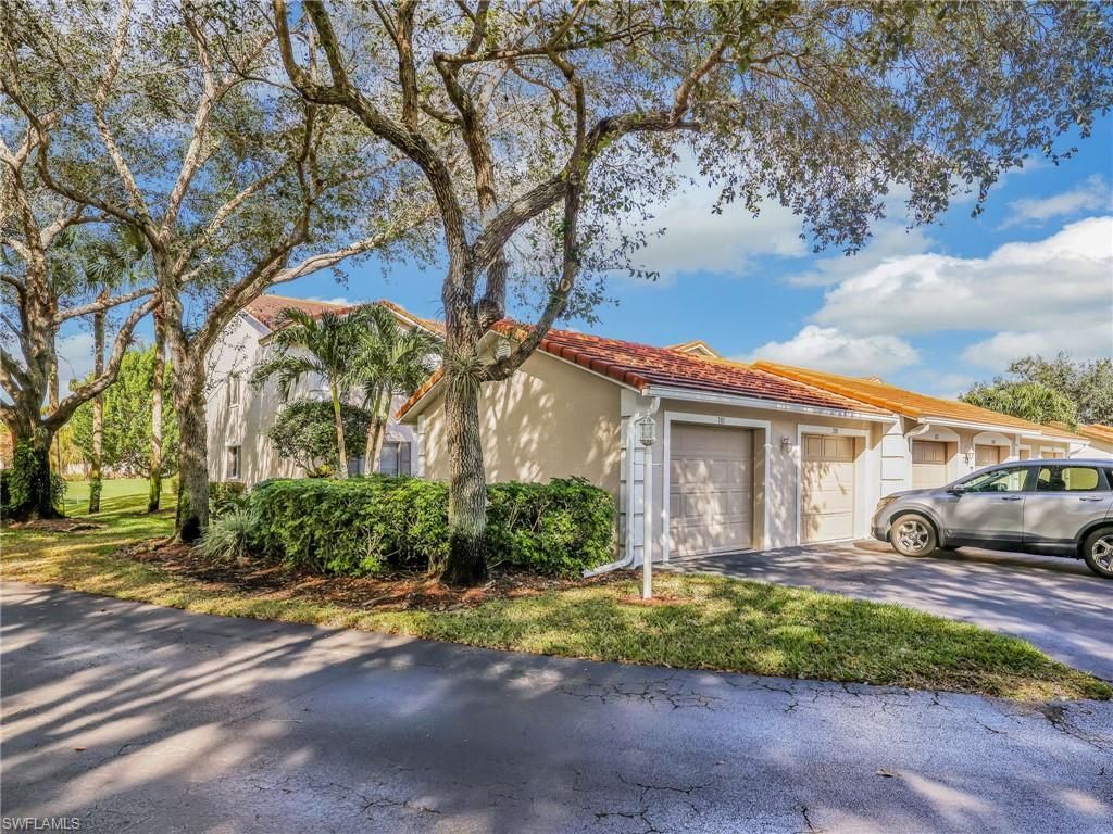 725 Saratoga Cir, Unit A101, Naples, FL 34104 Photo