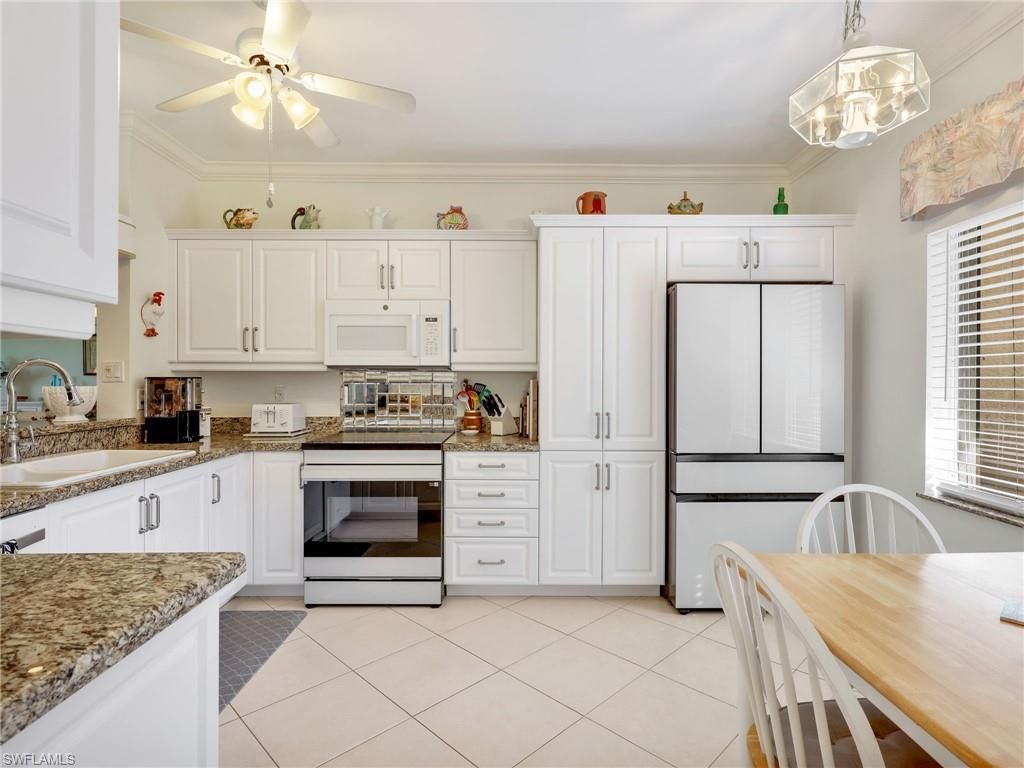 725 Saratoga Cir, Unit A101, Naples, FL 34104 Photo