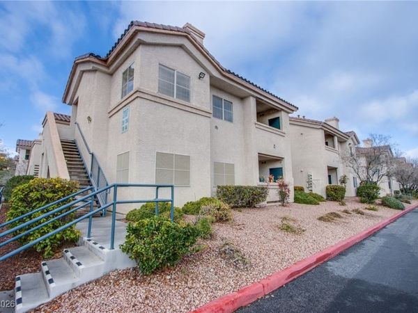 2117 Echo Bay Street, Unit 201, Las Vegas, NV 89128