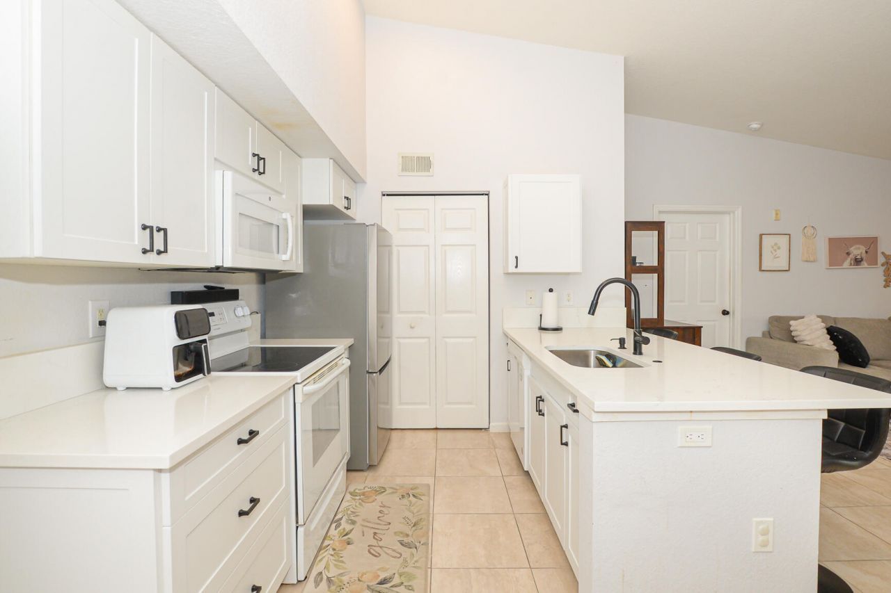 151 SW Palm Drive, Unit 208, Port Saint Lucie, FL 34986 Photo