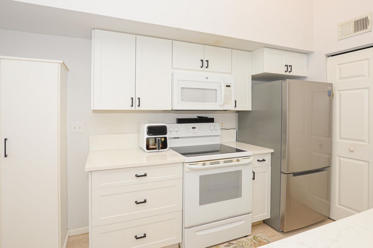 151 SW Palm Drive, Unit 208, Port Saint Lucie, FL 34986 Photo