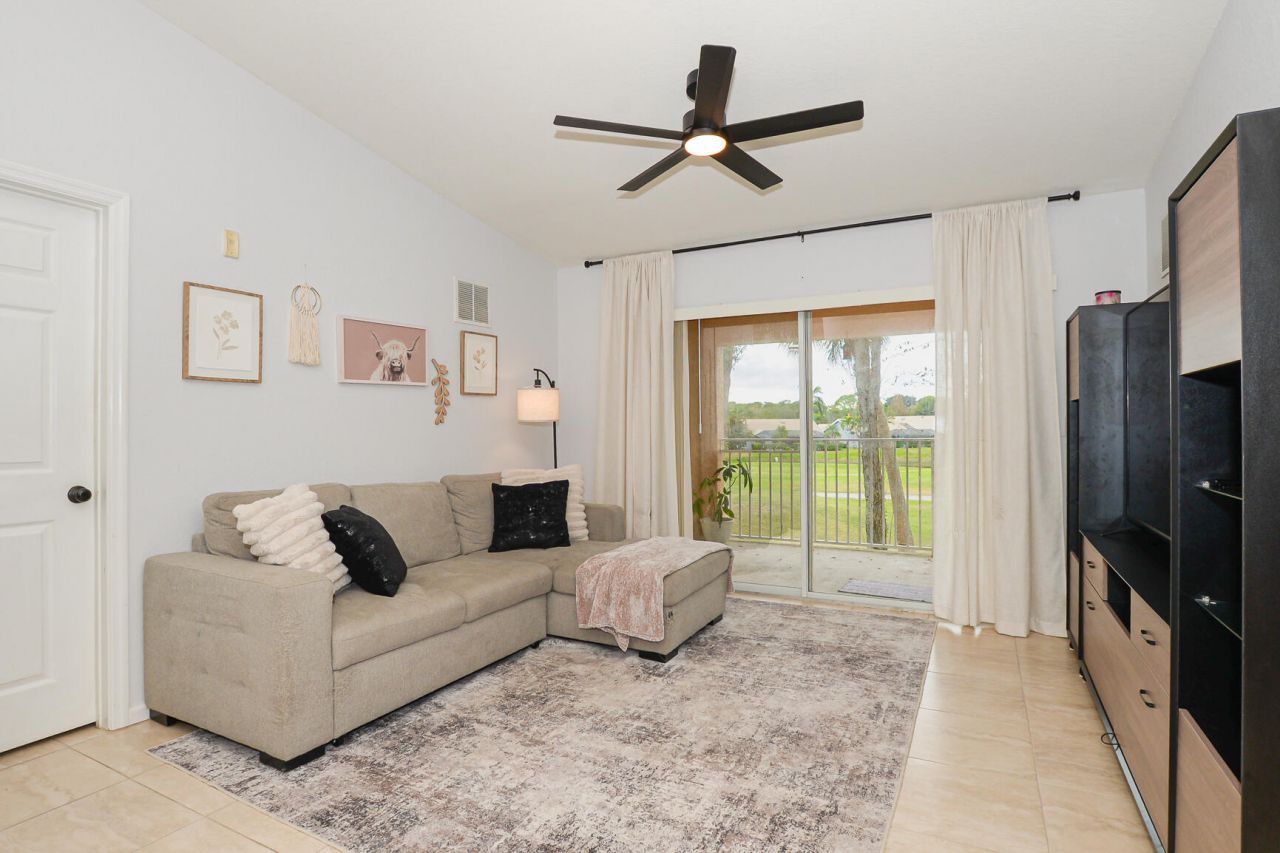 151 SW Palm Drive, Unit 208, Port Saint Lucie, FL 34986 Photo