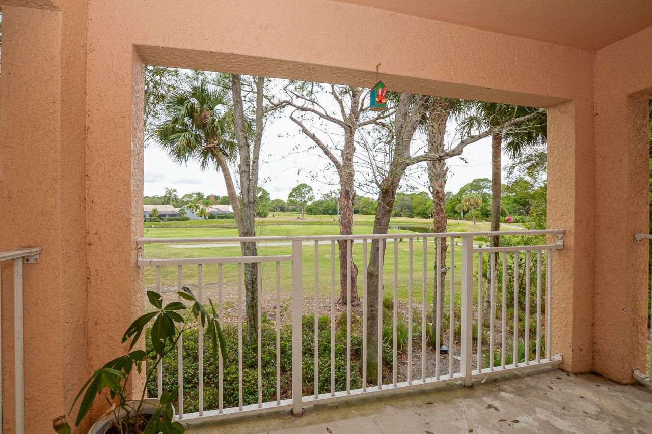 151 SW Palm Drive, Unit 208, Port Saint Lucie, FL 34986 Photo