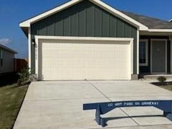 12102 Douglas Fir CIR, Buda, TX 78610