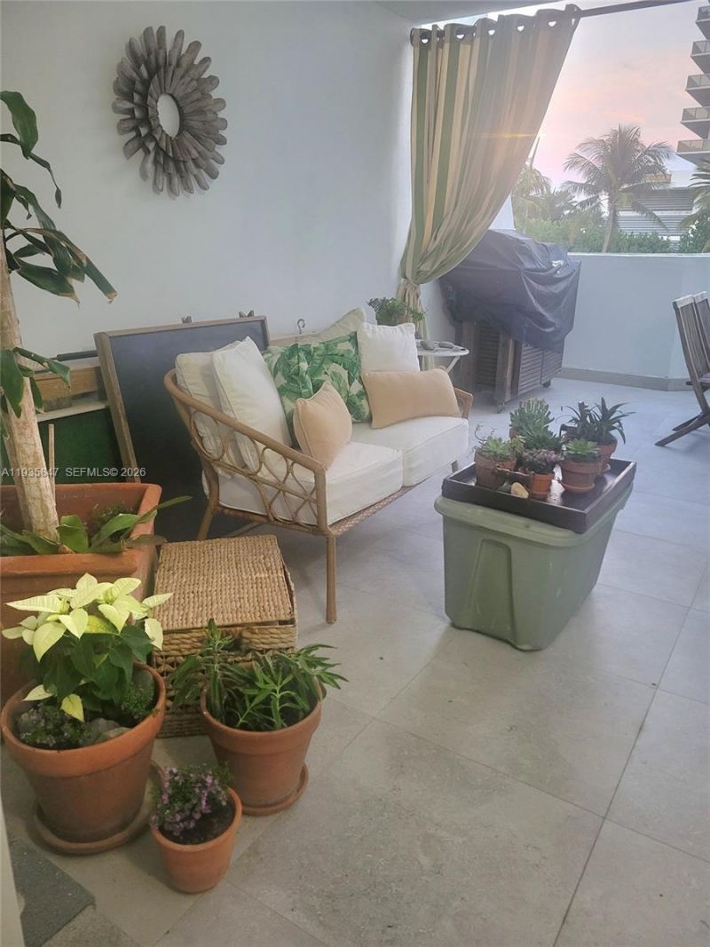 5880 Collins Ave, Unit 302, Miami Beach, FL 33140 Photo