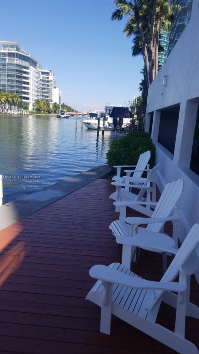 5880 Collins Ave, Unit 302, Miami Beach, FL 33140 Photo