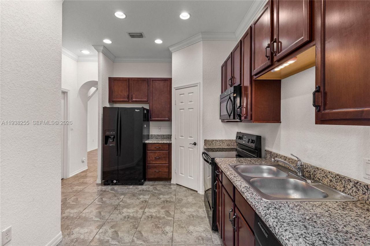 2332 SE 16th Pl, Unit 2332, Homestead, FL 33035 Photo