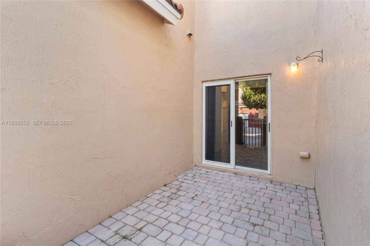 2332 SE 16th Pl, Unit 2332, Homestead, FL 33035 Photo