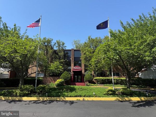 46 TOWNSHIP LINE ROAD, Unit 215, ELKINS PARK, PA 19027