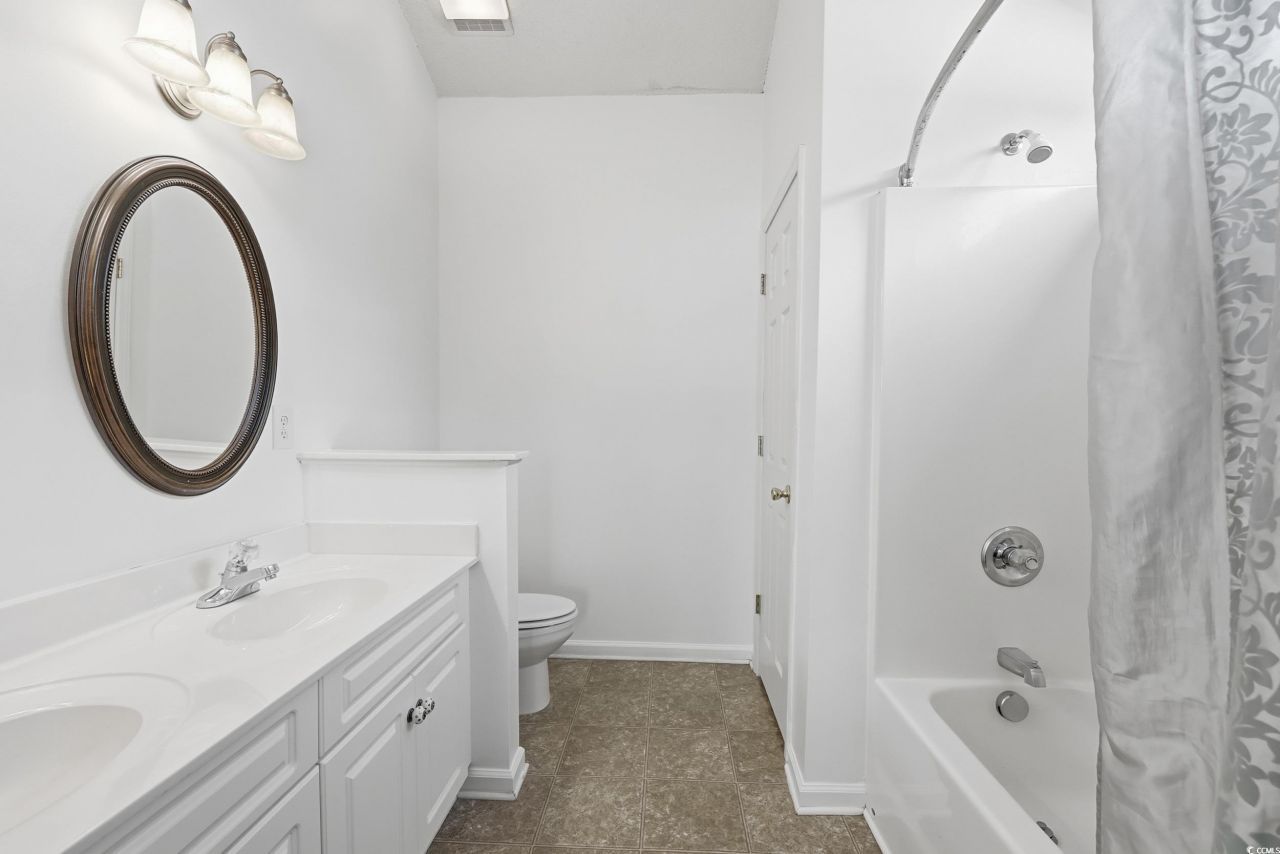 371 Harbour Reef Dr. Photo 11