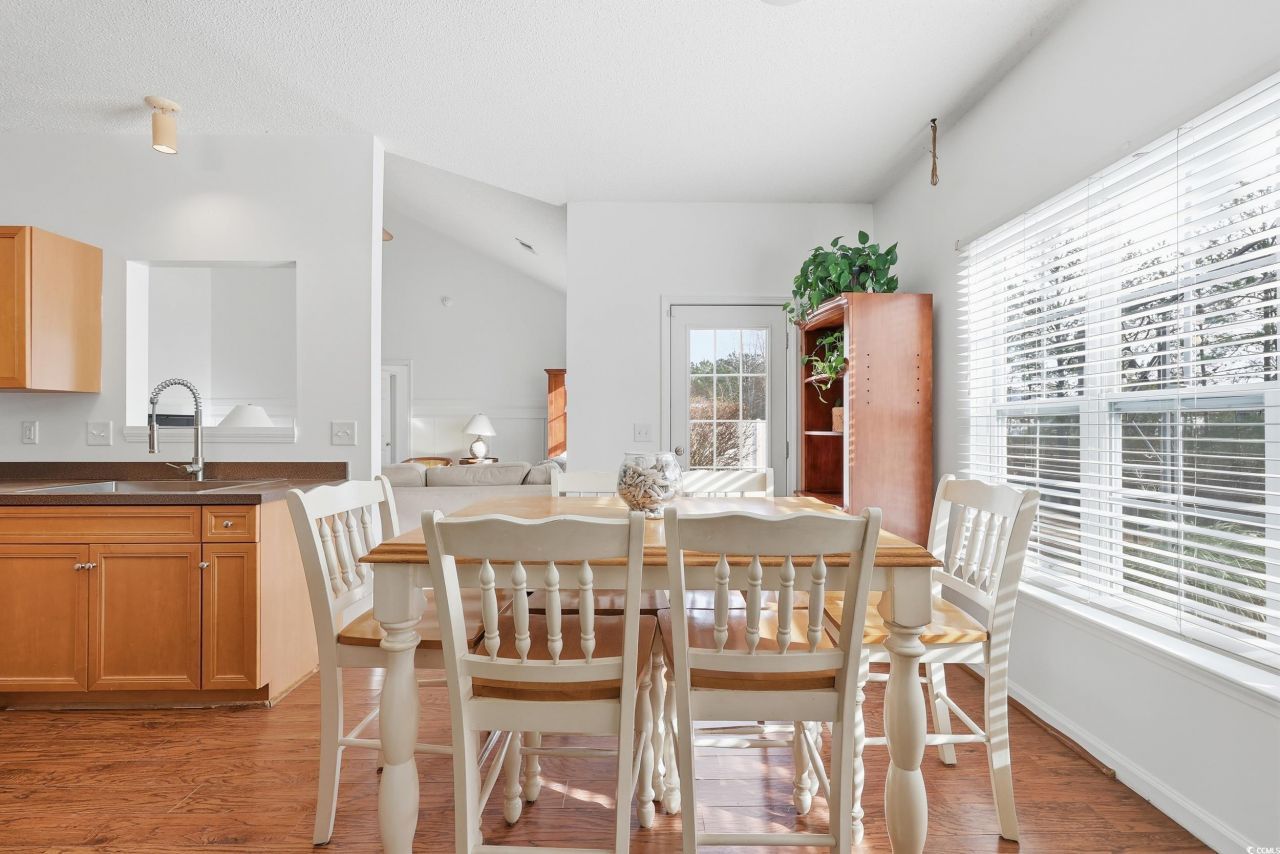 371 Harbour Reef Dr. Photo 14