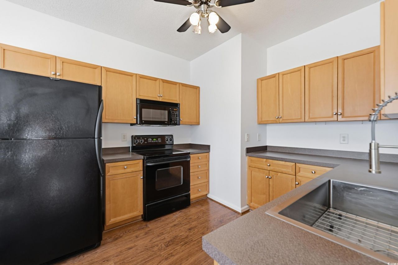 371 Harbour Reef Dr. Photo 16