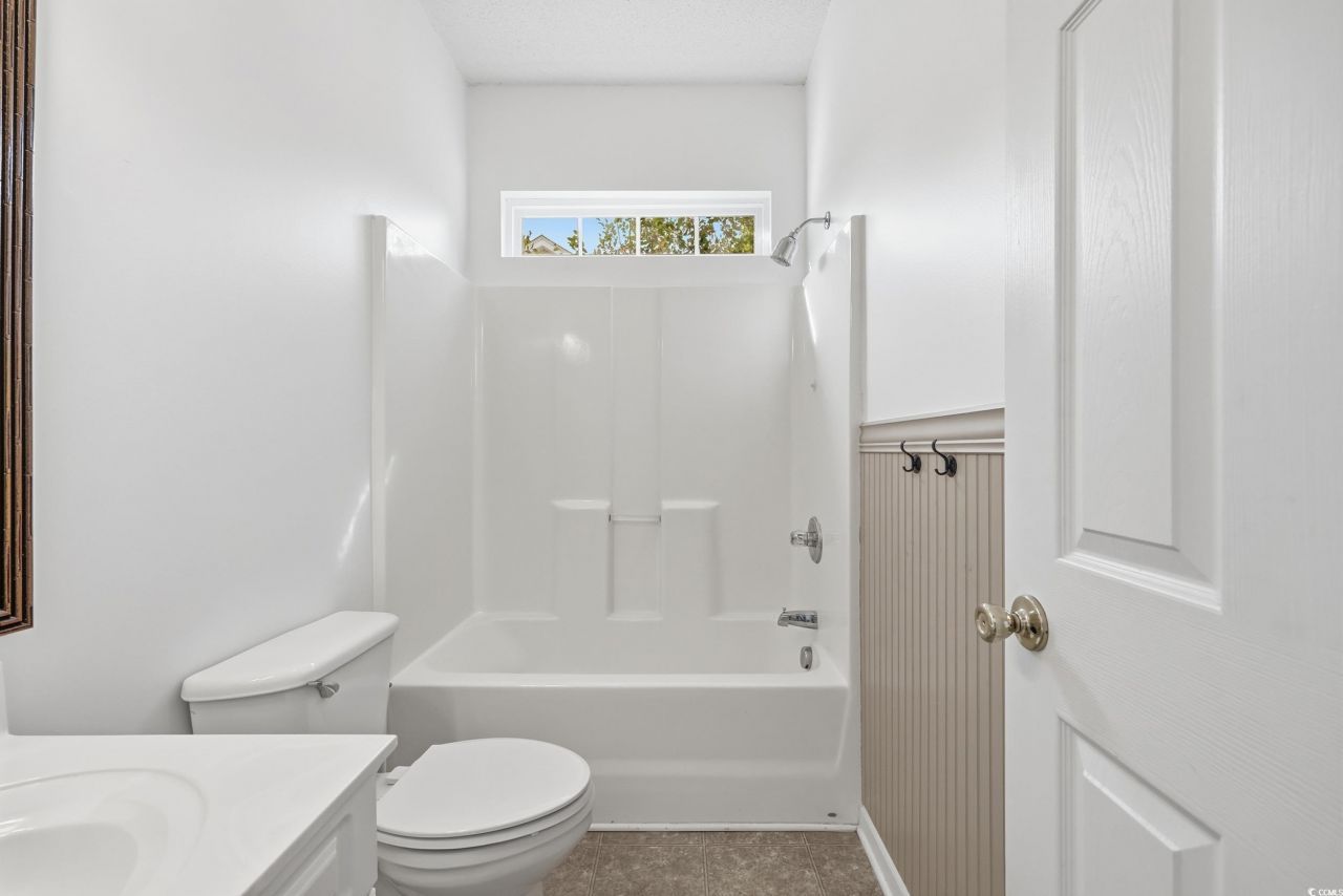 371 Harbour Reef Dr. Photo 22