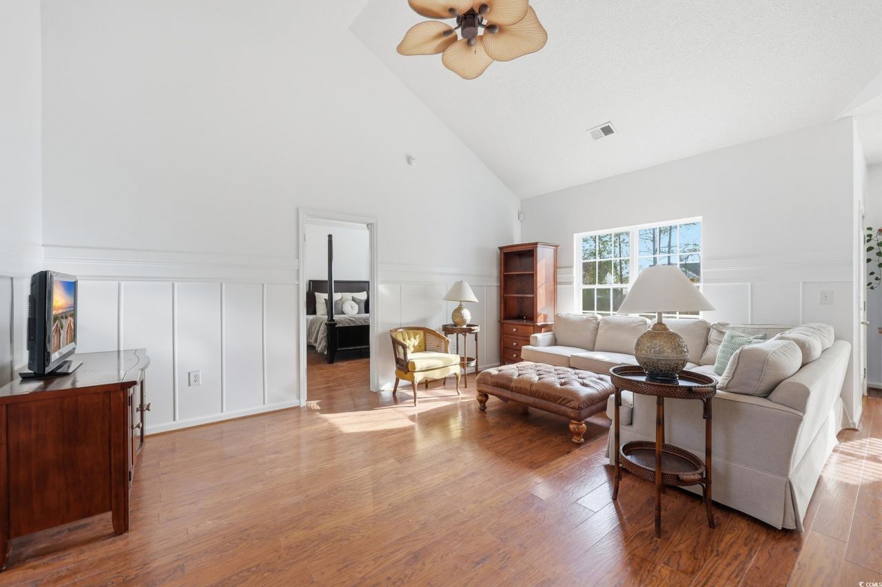 371 Harbour Reef Dr. Photo 6