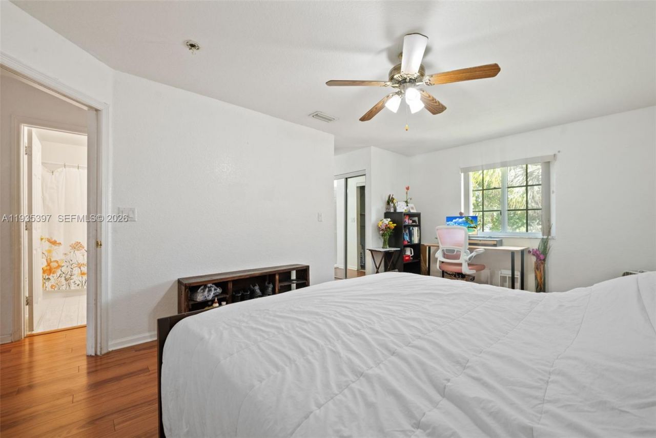 1958 NW 79th Way, Pembroke Pines, FL 33024 Photo