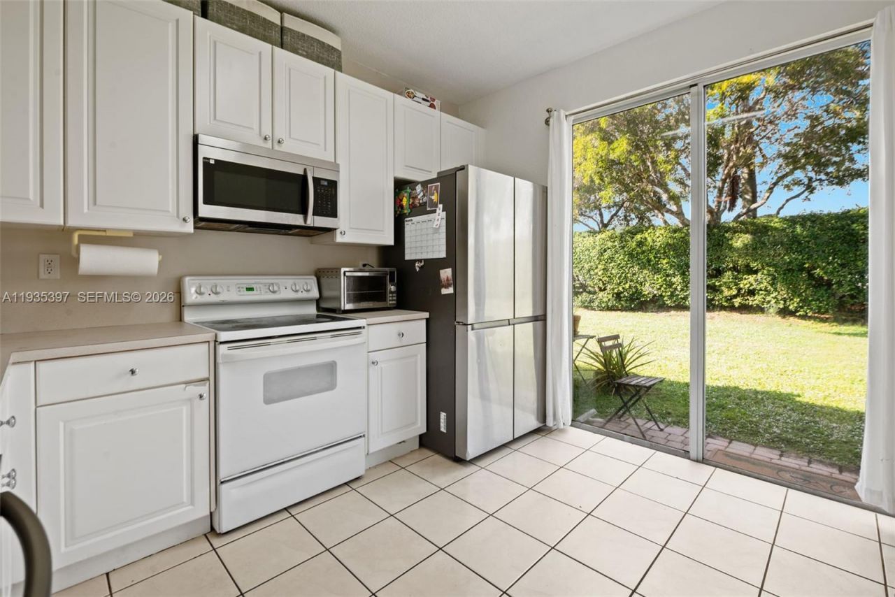 1958 NW 79th Way, Pembroke Pines, FL 33024 Photo