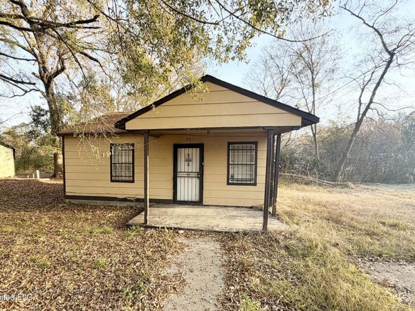 4210 Chennault Avenue, Jackson, MS 39209