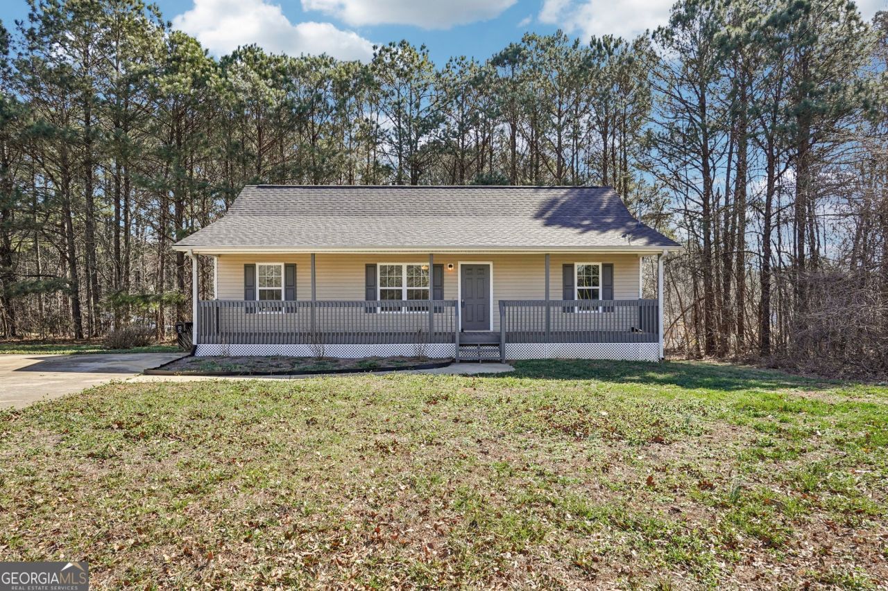 35 Ravenwood Drive, Rockmart, GA 30153 Main Photo