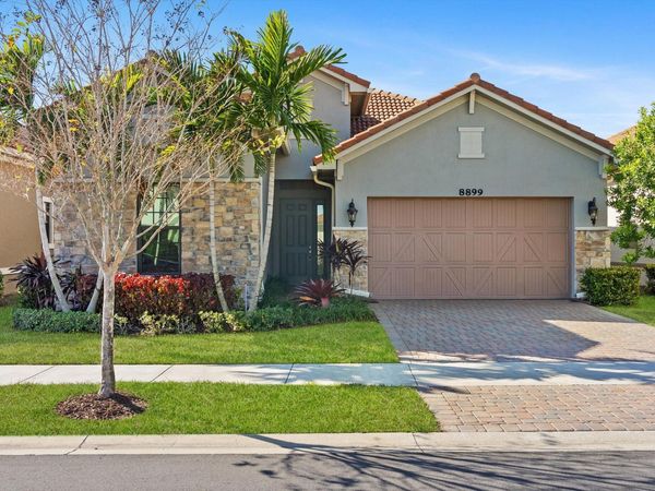 8899 Leon Circle W, Parkland, FL 33076