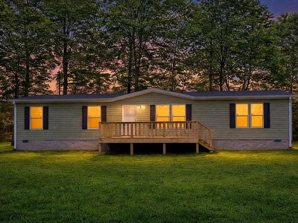 665 Camp Belle Air Rd, Sparta, TN 38563