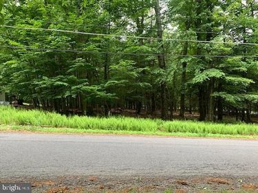 75B FAWNWOOD, GREENTOWN, PA 18426