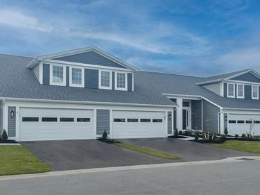 12 White Orchid Way, Lancaster, NY 14086