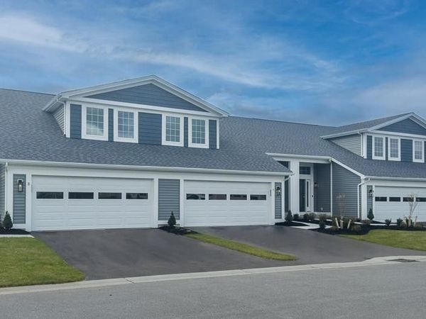 12 White Orchid Way, Lancaster, NY 14086