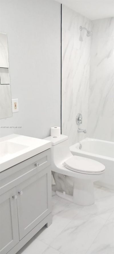 1570 NE 151 St, Unit 102, Miami, FL 33162 Photo