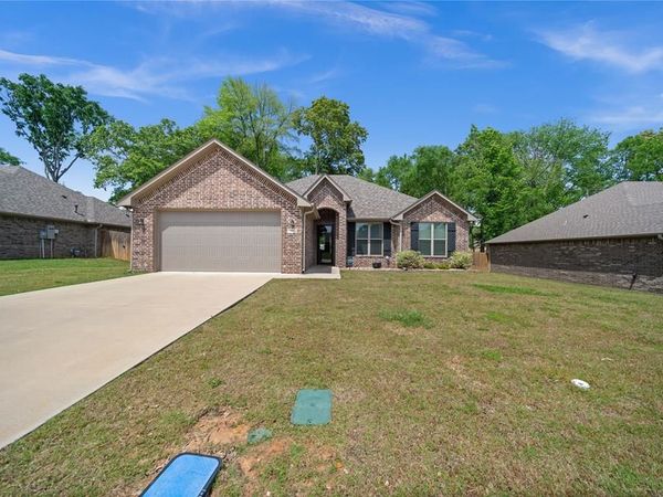 107 Rose Row , Winona, TX 75792