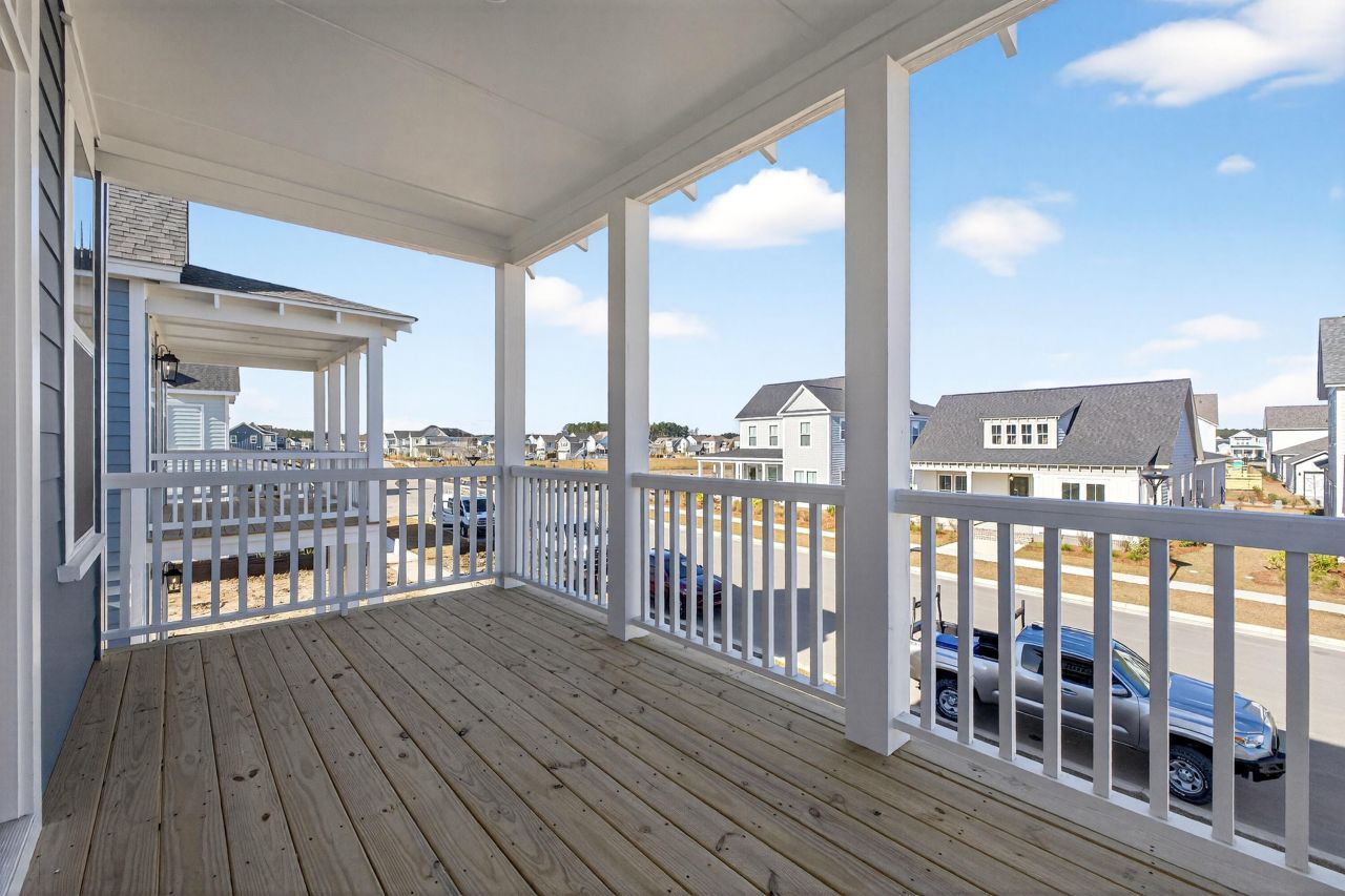 747 Blueway Avenue Photo 20