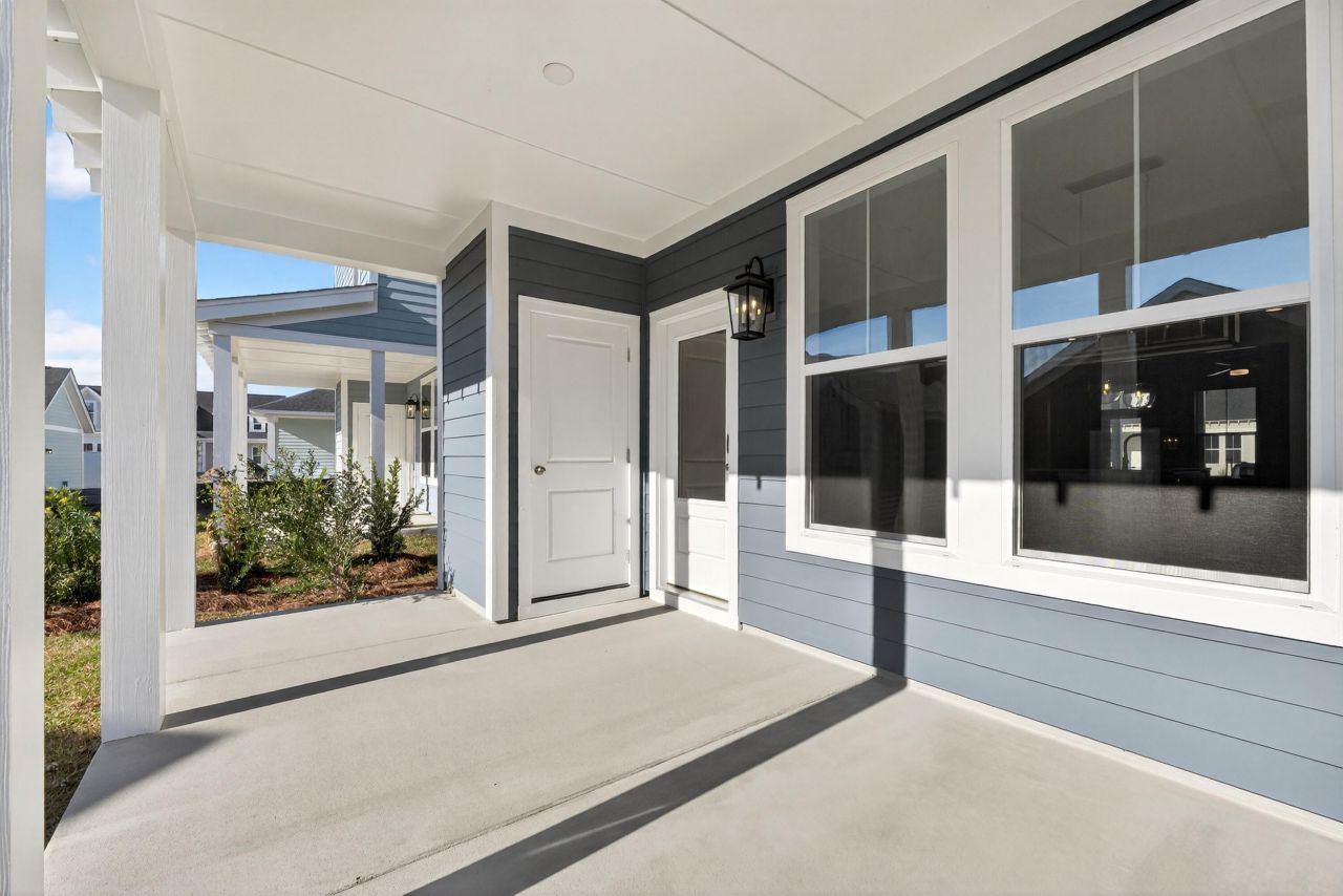 747 Blueway Avenue Photo 22