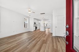 747 Blueway Avenue photo 4