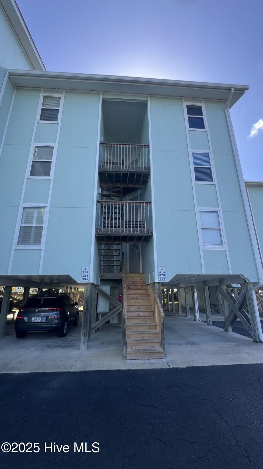 918 N New River Drive, Unit 333, Surf City, NC 28445 Main Photo