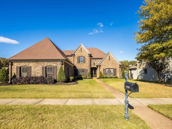 10180 IVY OAK LN, Lakeland, TN 38002