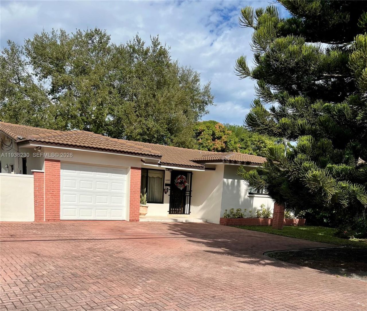 6385 SW 25th St , Miami, FL 33155 Photo