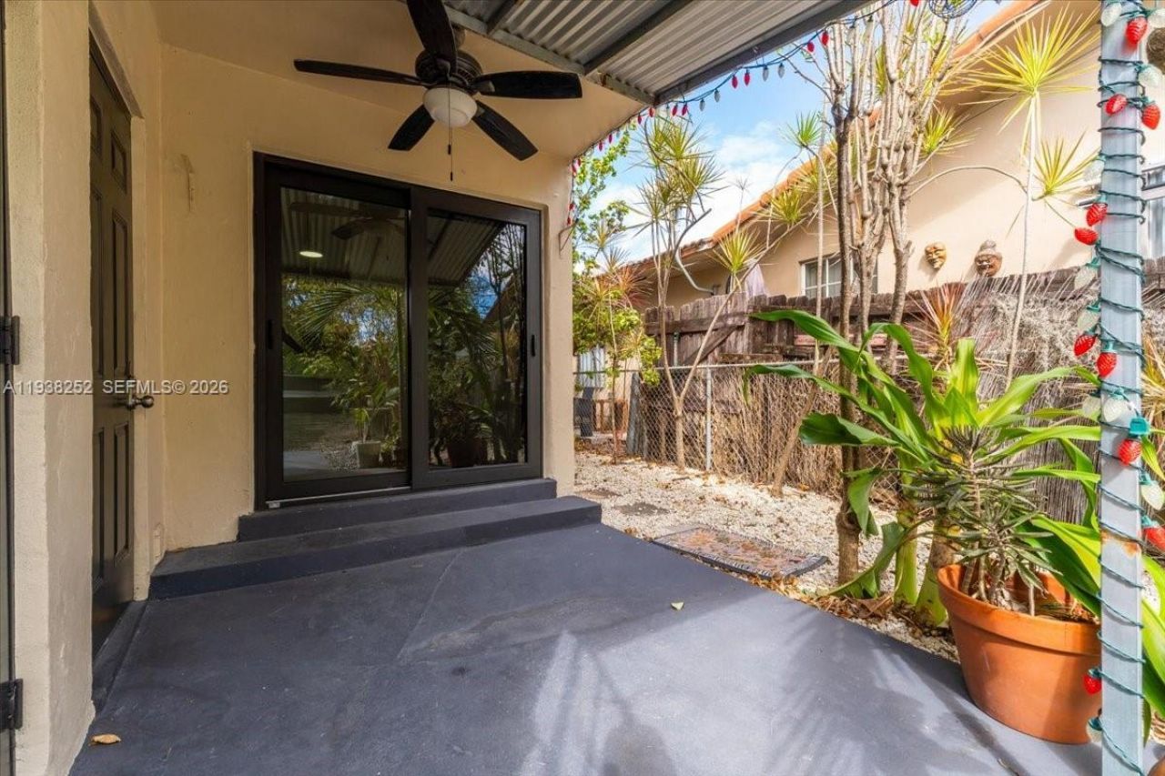 3522 SW 25th St, Unit 3522, Miami, FL 33133 Photo