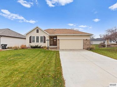 14933 Bodmer Street, Bennington, NE 68007