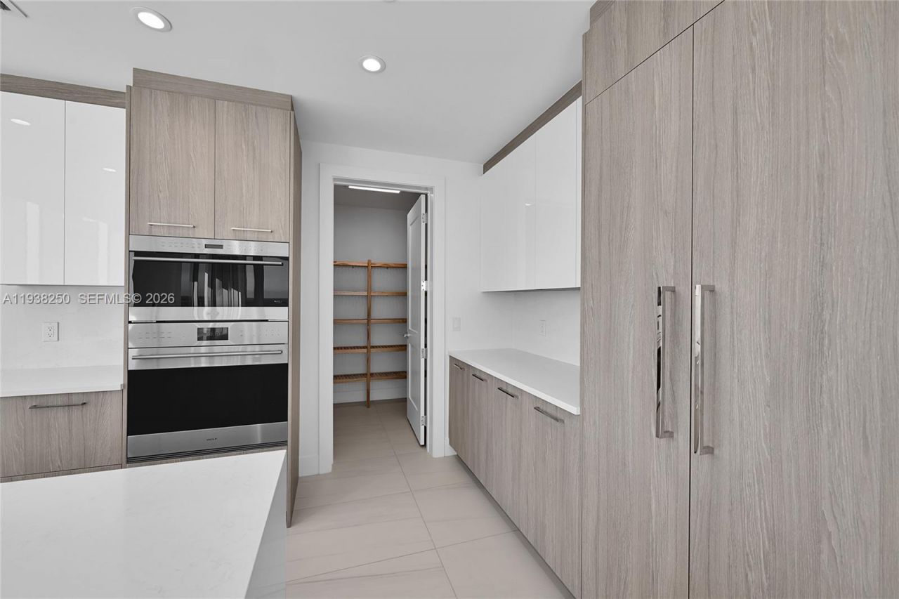 151 N Seabreeze, Unit 1701E, Fort Lauderdale, FL 33304 Photo