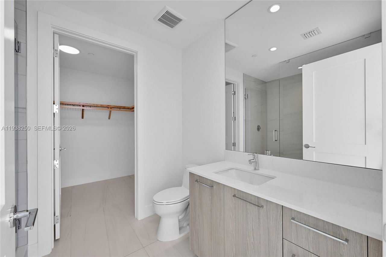 151 N Seabreeze, Unit 1701E, Fort Lauderdale, FL 33304 Photo