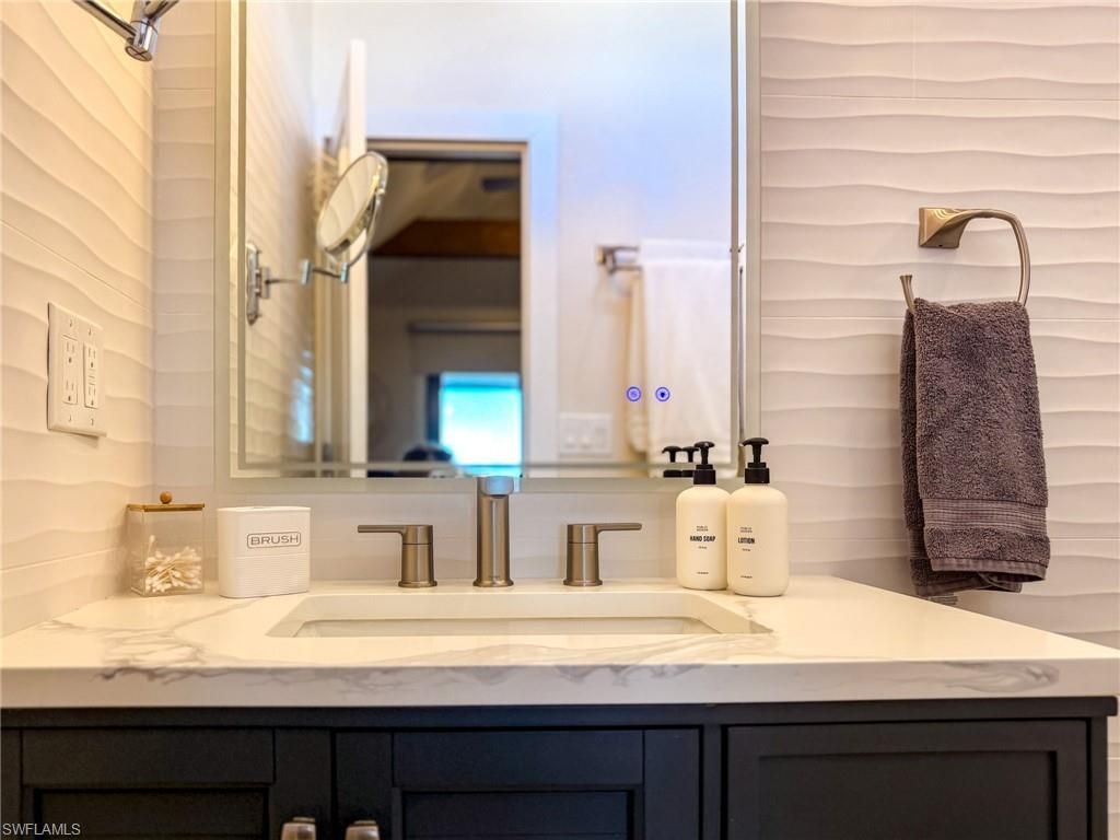 341 Spanish Gold Ln, Captiva, FL 33924 Photo