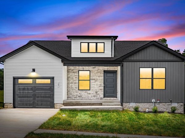 201 Dewberry Ct, Clarksville, TN 37042