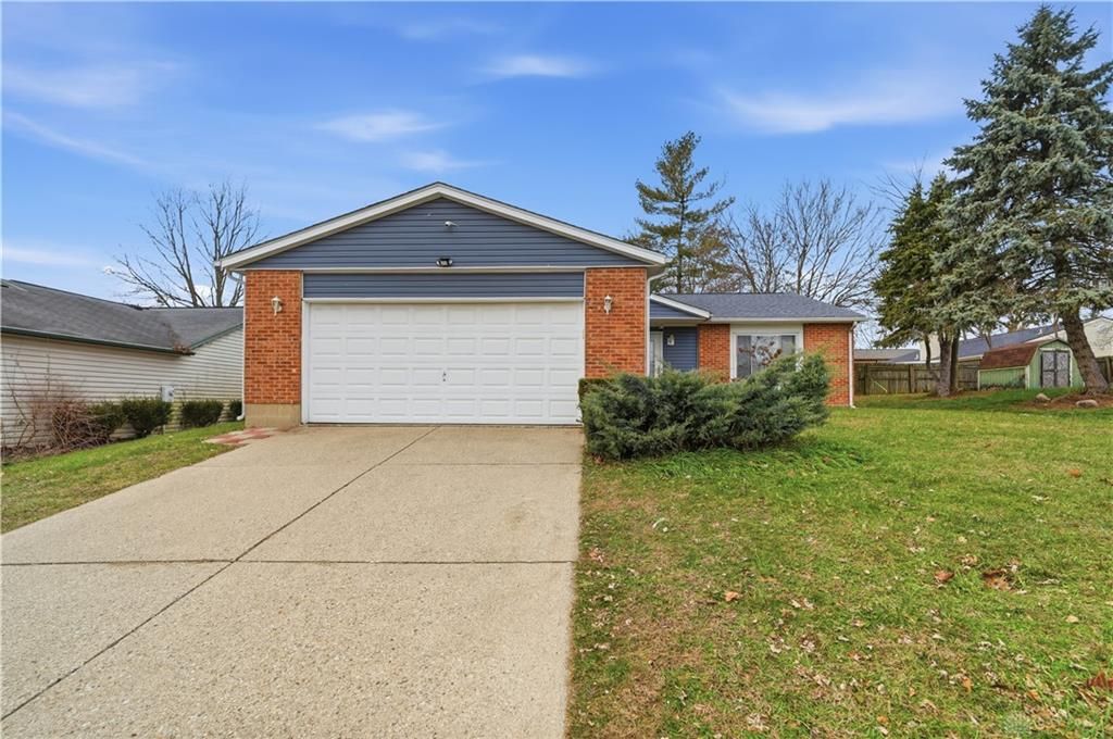 2764 Highland Village Lane, Miamisburg, OH 45342 Main Photo