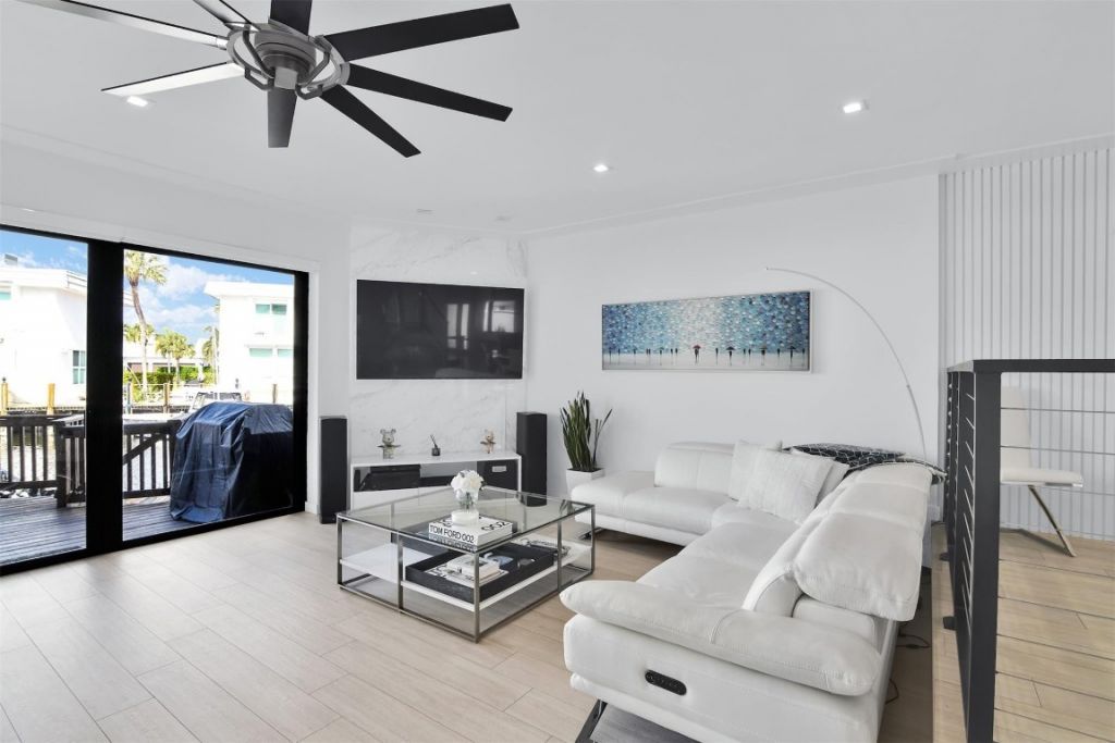 1035 Boca Cove Lane, Highland Beach, FL 33487 Photo