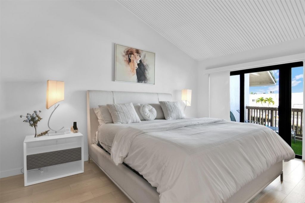 1035 Boca Cove Lane, Highland Beach, FL 33487 Photo