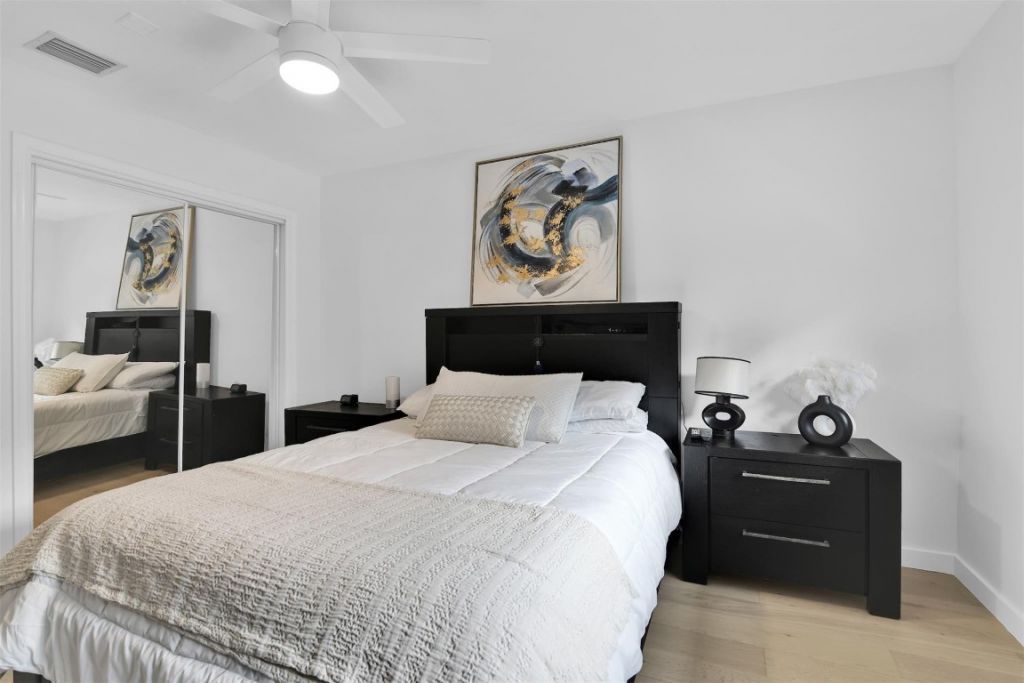 1035 Boca Cove Lane, Highland Beach, FL 33487 Photo