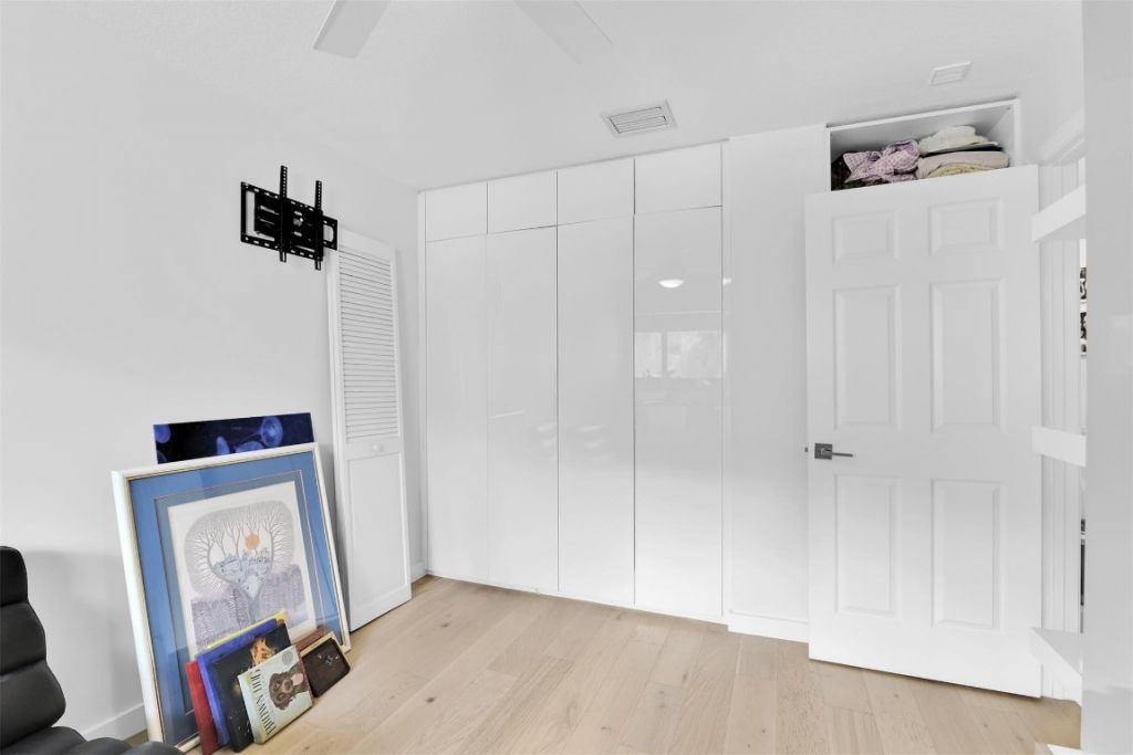 1035 Boca Cove Lane, Highland Beach, FL 33487 Photo