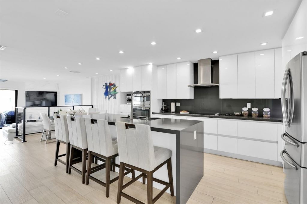 1035 Boca Cove Lane, Highland Beach, FL 33487 Photo